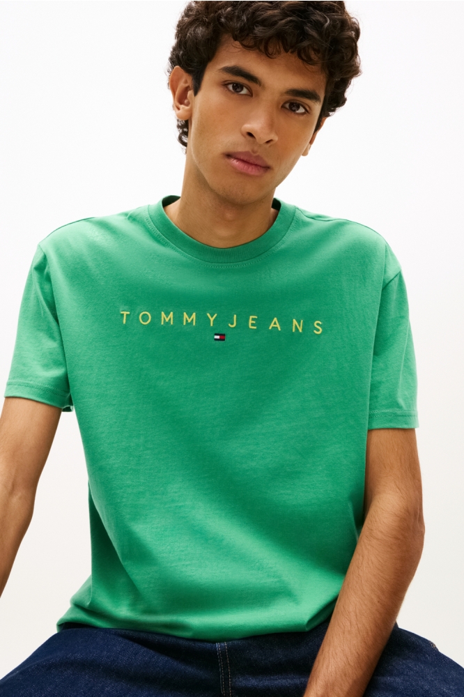 Tommy Jeans groene heren t-shirt | Model vooraanzicht