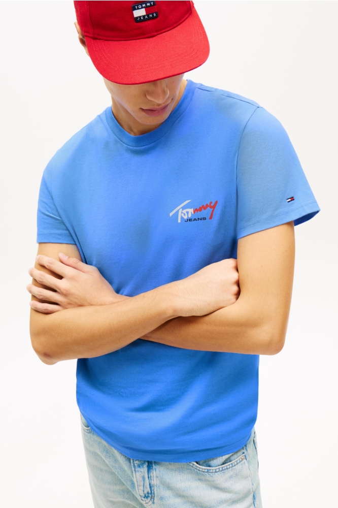 Tommy Jeans blauwe heren t-shirt | Model vooraanzicht