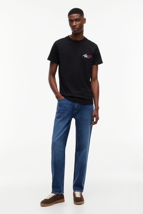 Tommy Jeans zwarte heren t-shirt | Model
