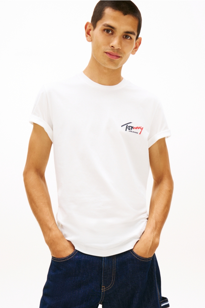 Tommy Jeans witte heren t-shirt | Model vooraanzicht