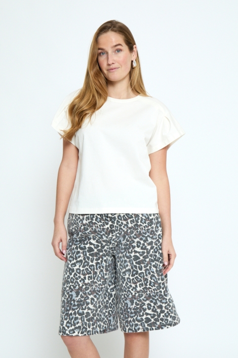 Peppercorn ecru dames t-shirt | Model