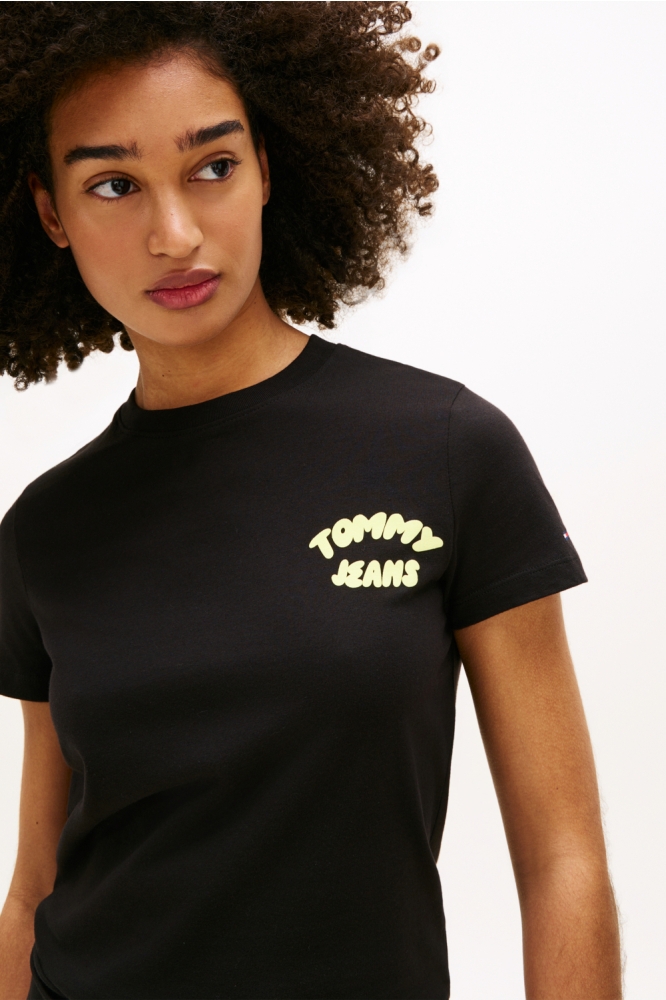 Tommy Jeans zwarte dames t-shirt | Close up