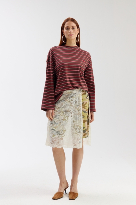 Harper & Yve bruine dames t-shirt | Model