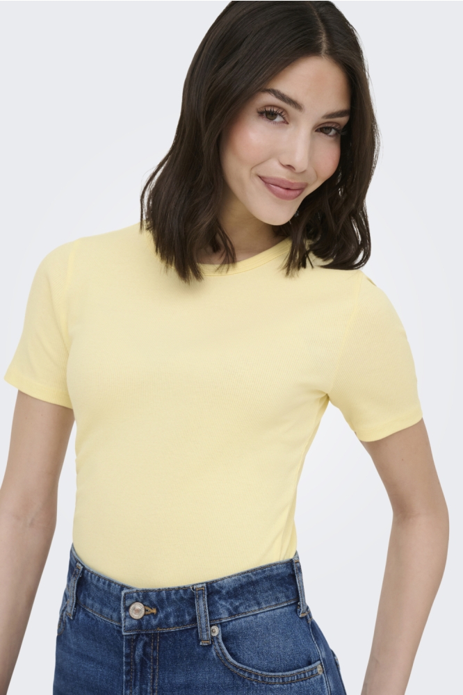 Jacqueline de Yong gele dames t-shirt | Model vooraanzicht