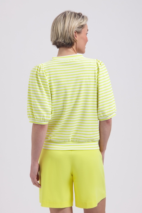 Lady Day gele dames t-shirt | Model achteraanzicht