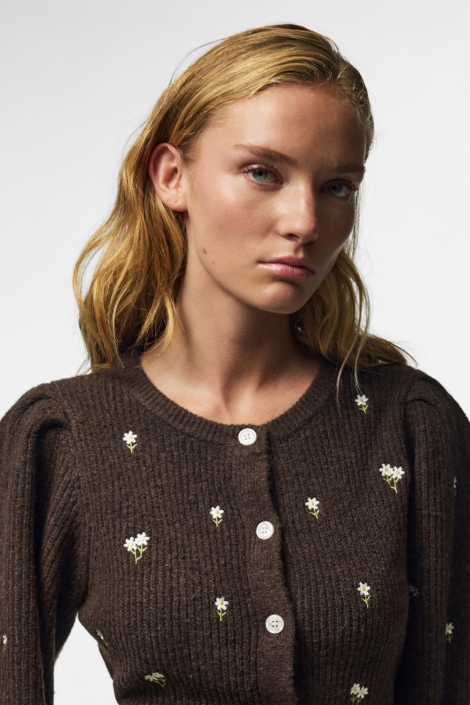 Pieces bruine dames vest | Kleurstaal