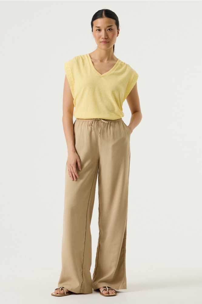 Garcia gele dames t-shirt | Model