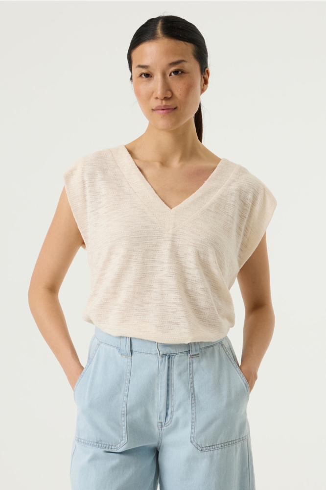 Garcia beige dames t-shirt | Model vooraanzicht