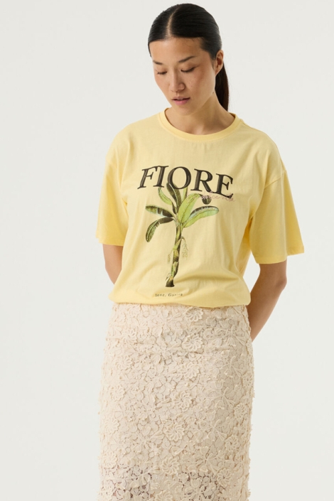 Garcia gele dames t-shirt | Model vooraanzicht
