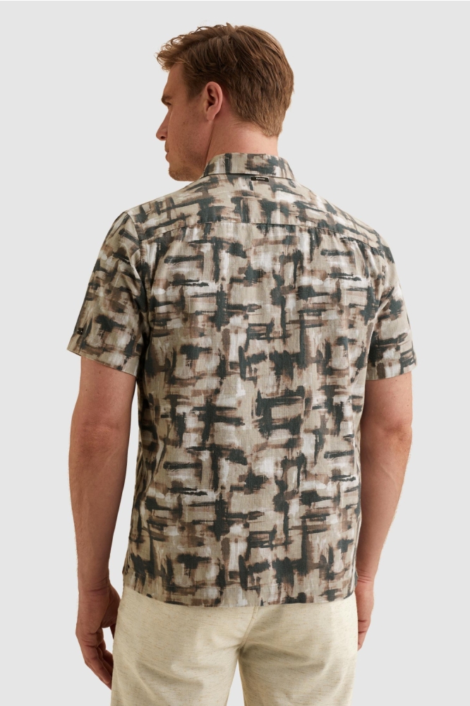 Vanguard beige heren overhemd | Model achteraanzicht