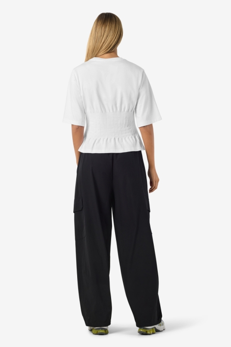 Noisy may witte dames t-shirt | Model achteraanzicht