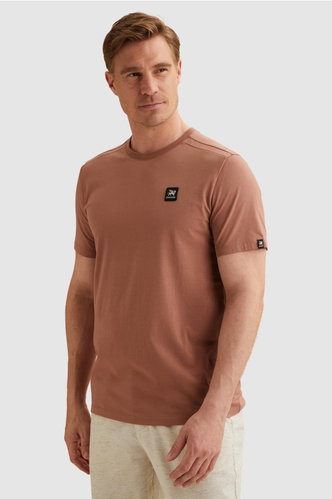 Vanguard koperen heren t-shirt | Model zijaanzicht