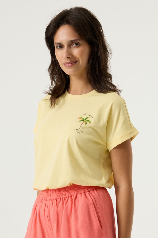 Garcia gele dames t-shirt | Model vooraanzicht