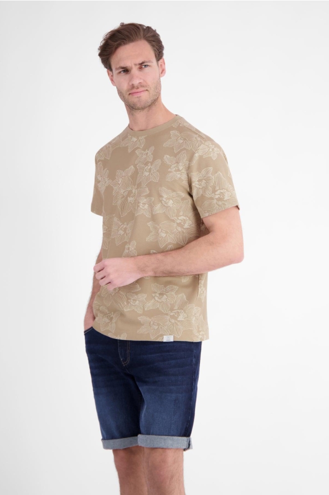 Lerros beige heren t-shirt | Model vooraanzicht
