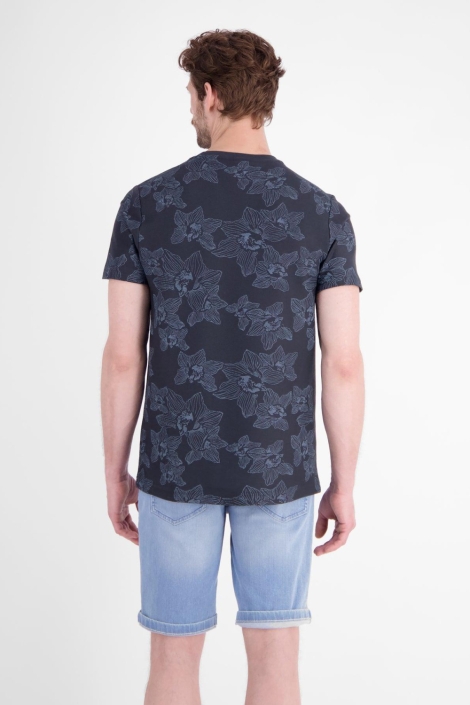 Lerros blauwe heren t-shirt | Model achteraanzicht