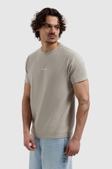Pure Path taupe heren t-shirt | Model vooraanzicht