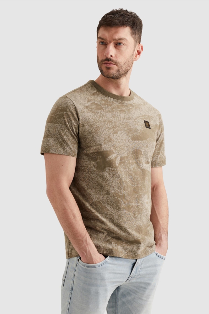 PME legend camel heren t-shirt | Model zijaanzicht