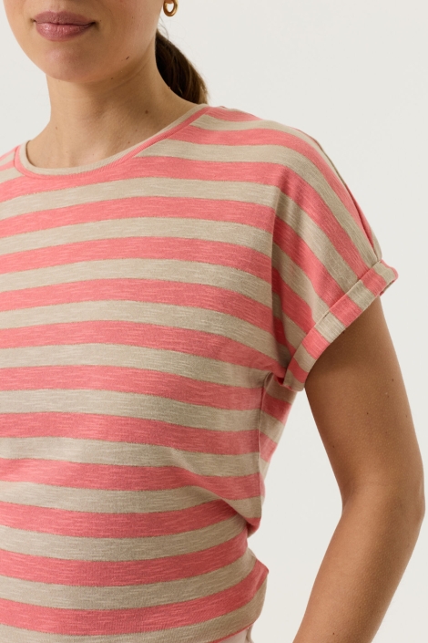 Garcia roze dames t-shirt | Close up