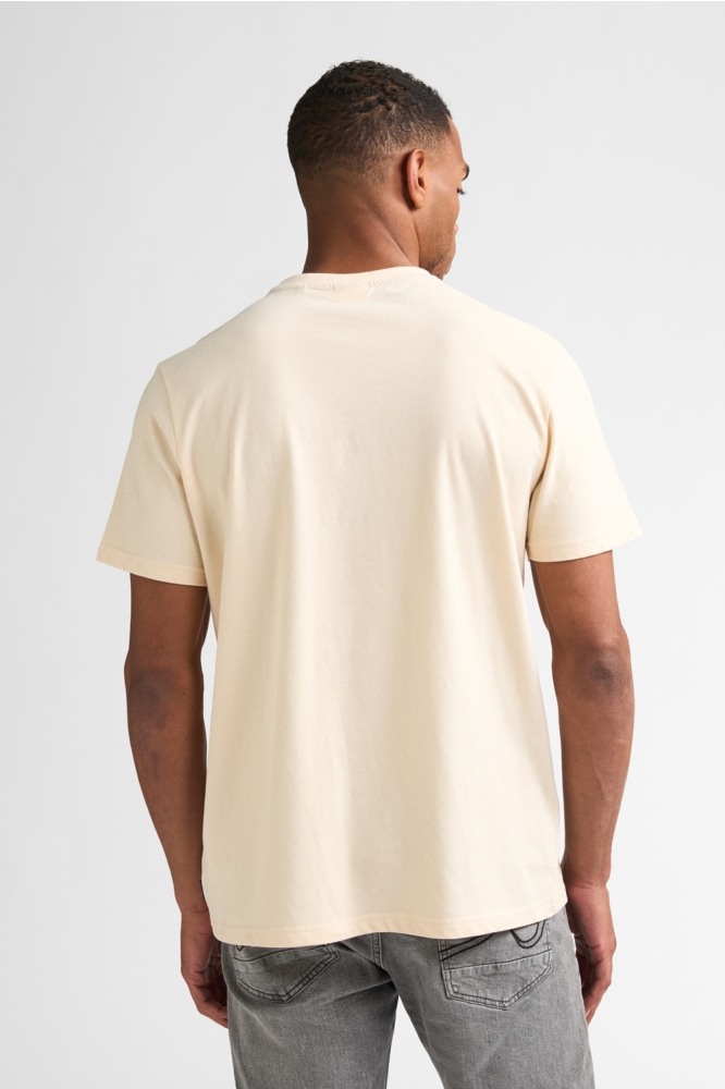 Petrol Industries beige heren t-shirt | Model achteraanzicht