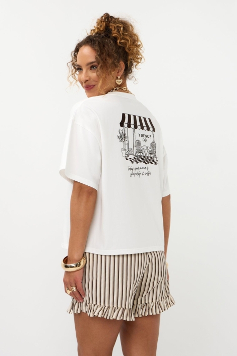 Ydence witte dames t-shirt | Model achteraanzicht