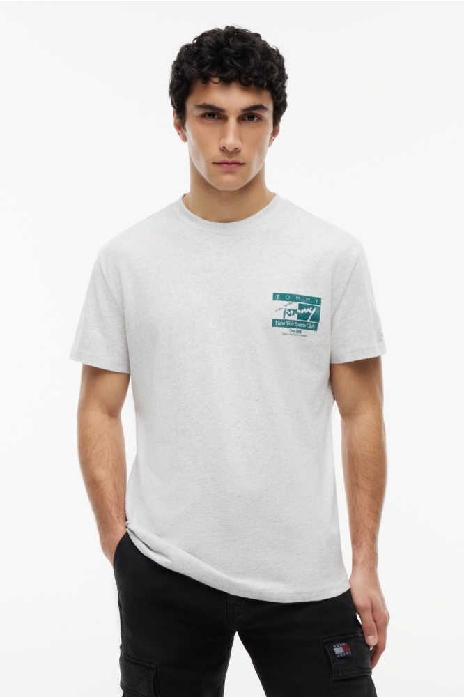 Tommy Jeans grijze heren t-shirt | Model vooraanzicht