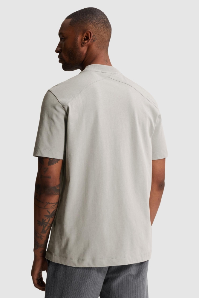 Cast Iron grijze heren t-shirt | Model achteraanzicht
