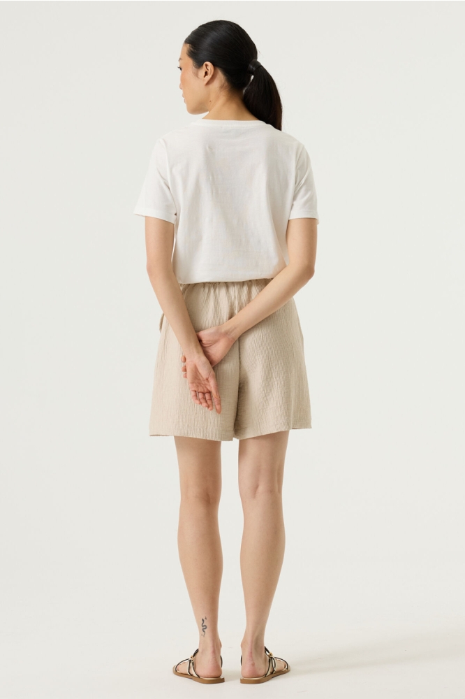 Garcia witte dames t-shirt | Model achteraanzicht