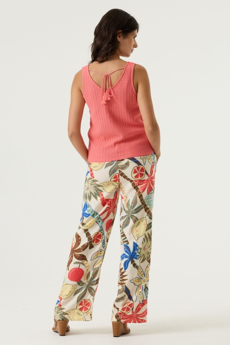 Garcia roze dames top | Model achteraanzicht