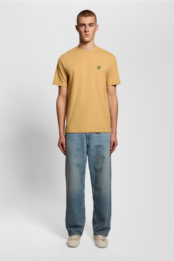 Lyle & Scott gele heren t-shirt | Model
