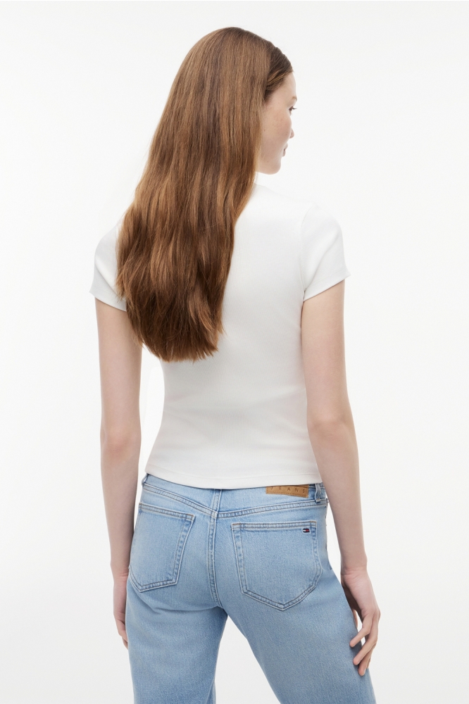 Tommy Jeans witte dames t-shirt | Model achteraanzicht