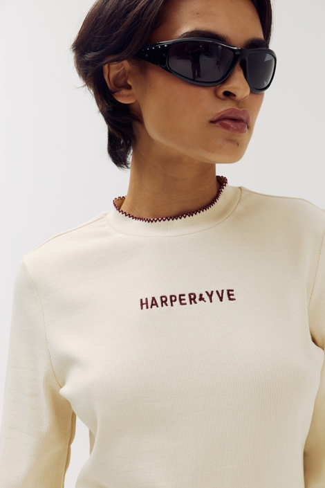 Harper & Yve ecru dames t-shirt | Close up