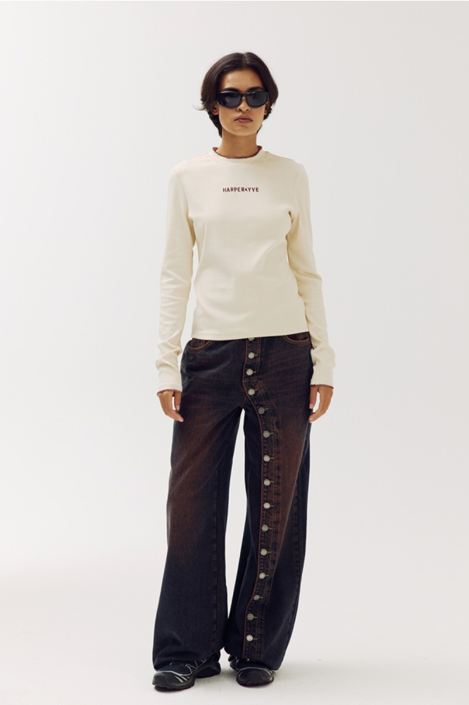 Harper & Yve ecru dames t-shirt | Model