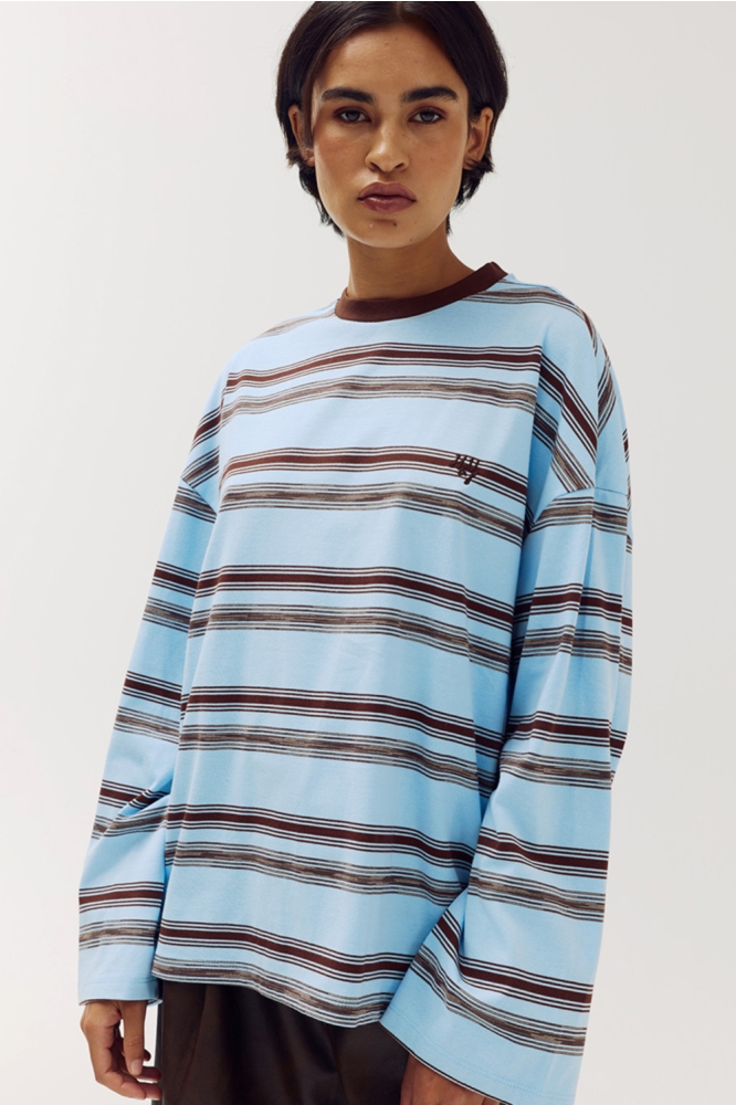 Harper & Yve blauwe dames t-shirt | Model vooraanzicht