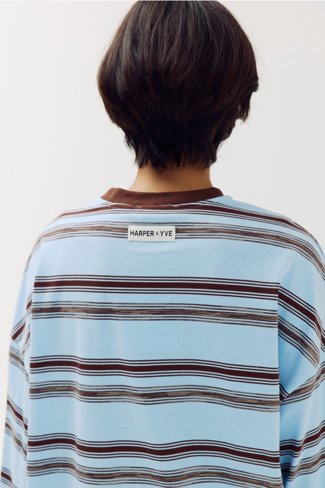 Harper & Yve blauwe dames t-shirt | Close up