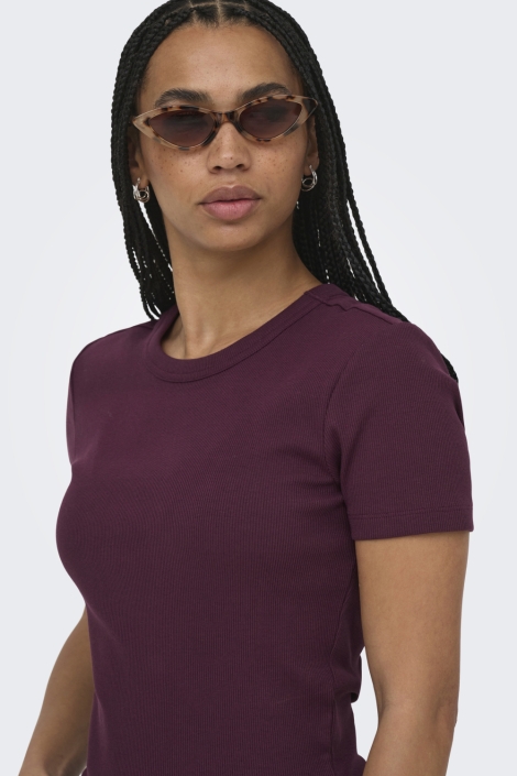 Only bordeaux dames t-shirt | Close up