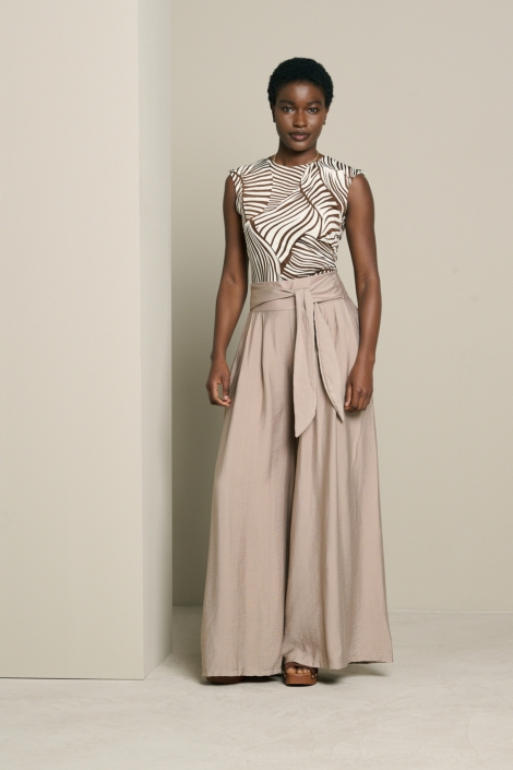 LolaLiza beige dames top | Model