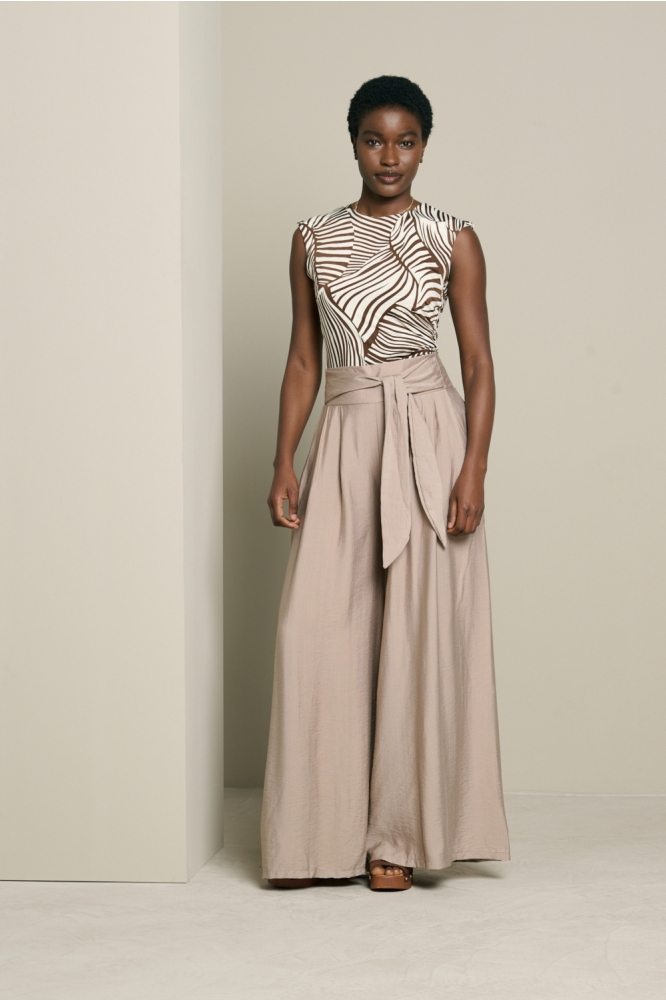 LolaLiza beige dames top | Model