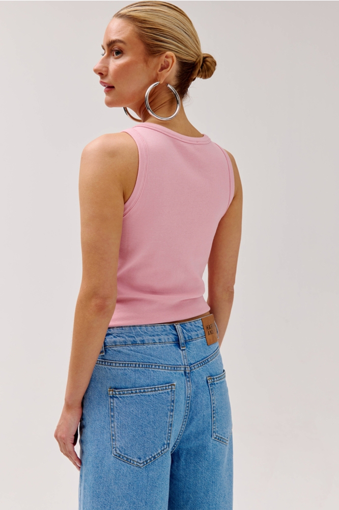 Harper & Yve roze dames top | Model achteraanzicht