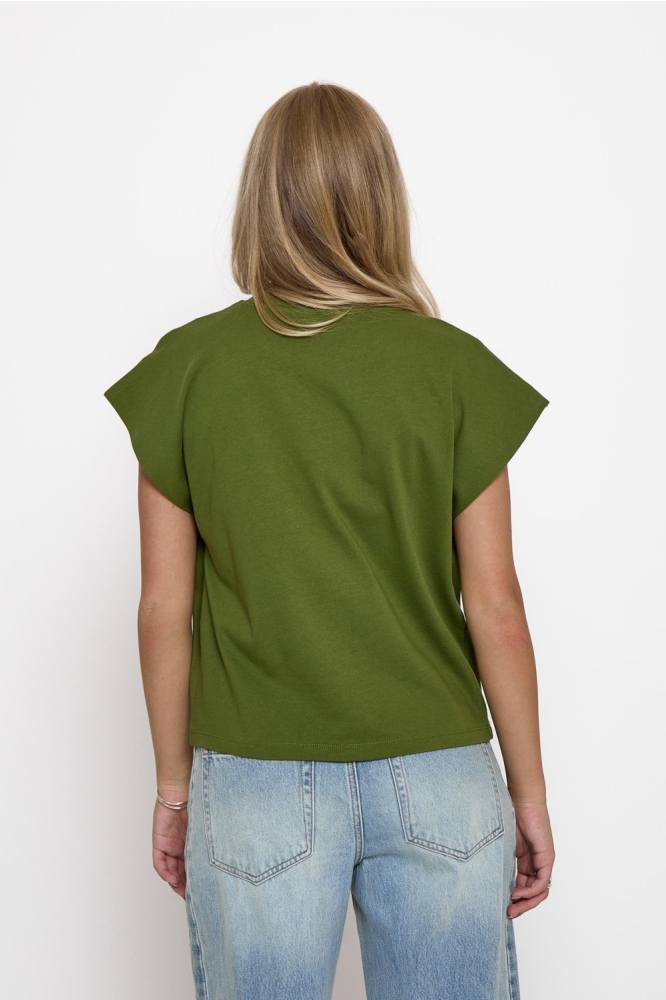 Minus groene dames t-shirt | Model achteraanzicht