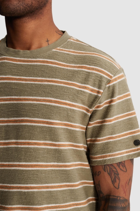 Cast Iron groene heren t-shirt | Close up