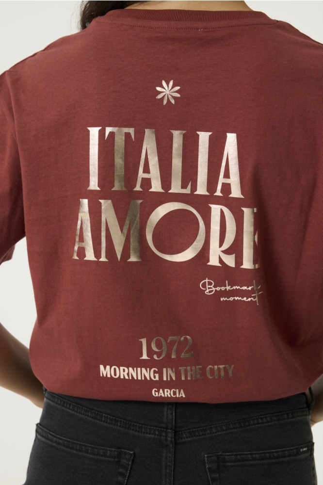 Garcia rode dames t-shirt | Close up