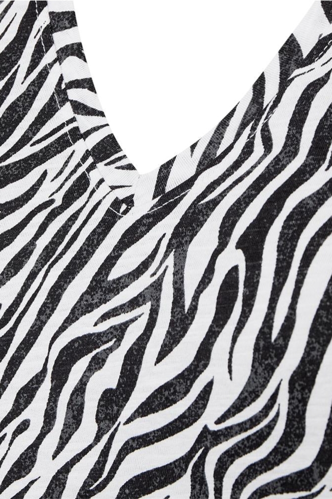 Freequent witte dames t-shirt | Close up