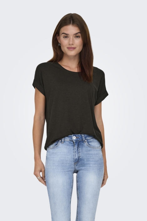 Only bruine dames t-shirt | Model vooraanzicht