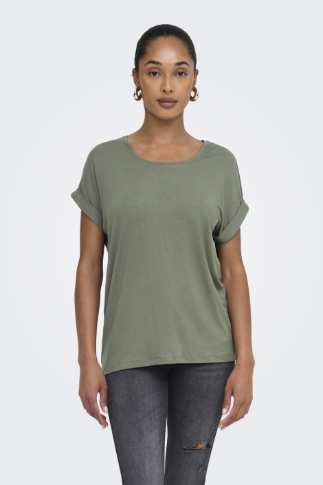 Only groene dames t-shirt | Model vooraanzicht