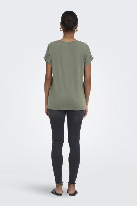 Only groene dames t-shirt | Model