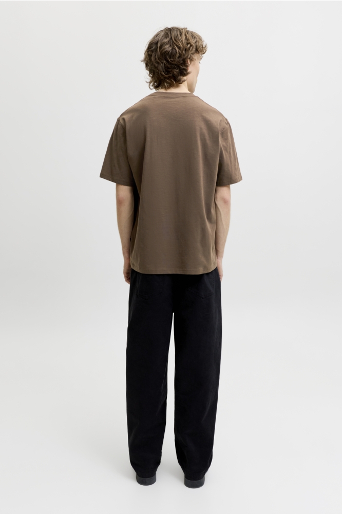 Jack & Jones bruine heren t-shirt | Model
