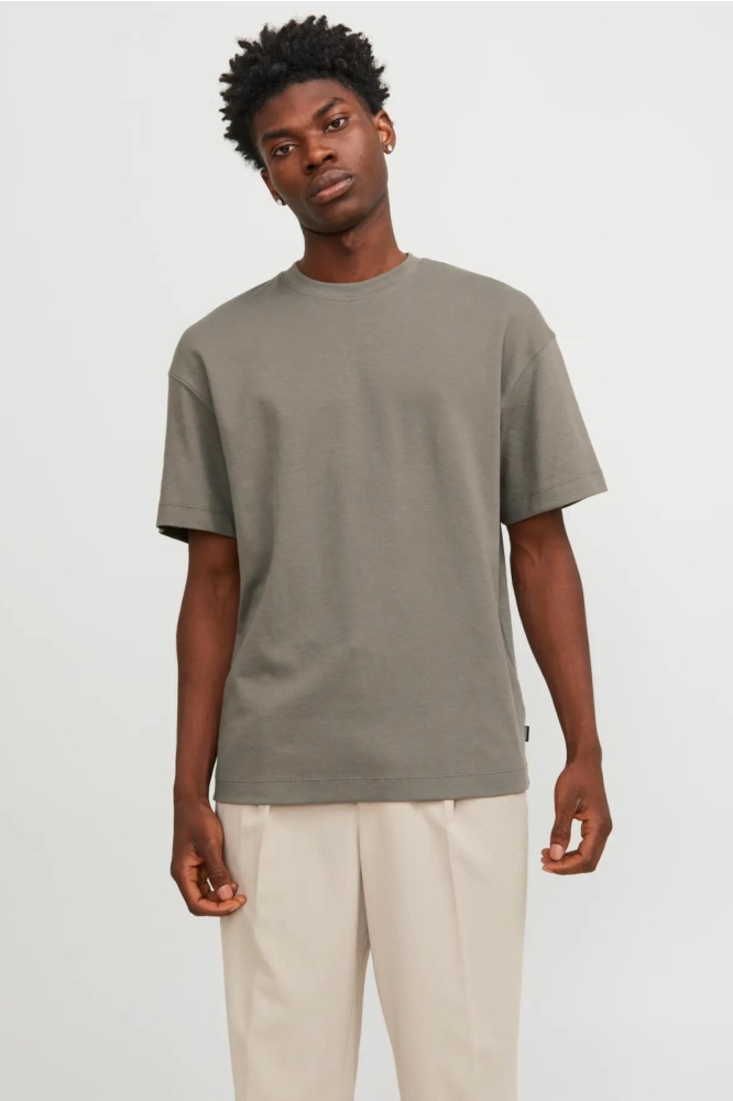 Jack & Jones groene heren t-shirt | Model vooraanzicht