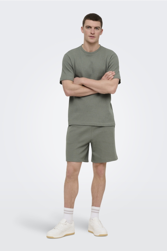Only & Sons groene heren t-shirt | Model