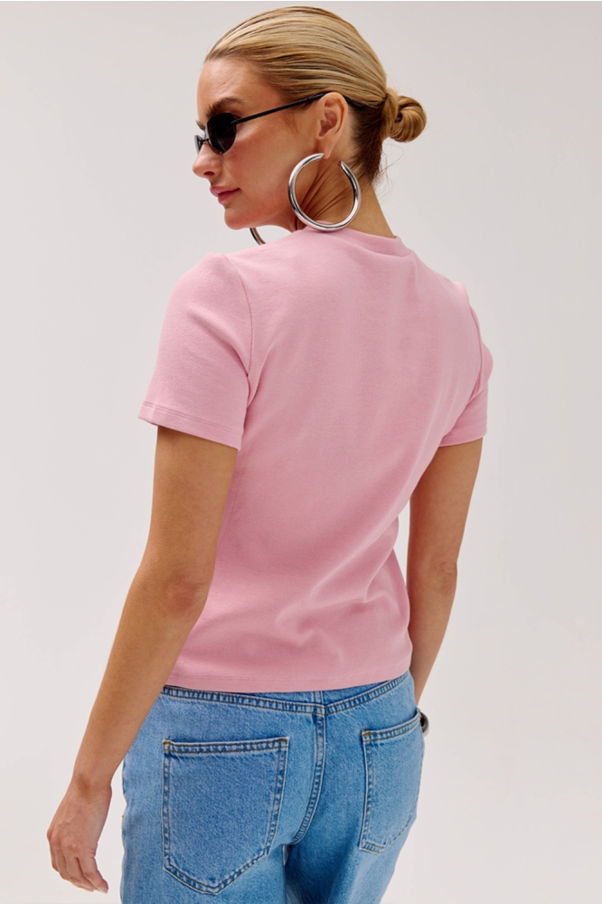 Harper & Yve roze dames t-shirt | Model achteraanzicht