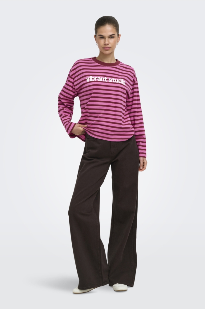 Only roze dames t-shirt | Model